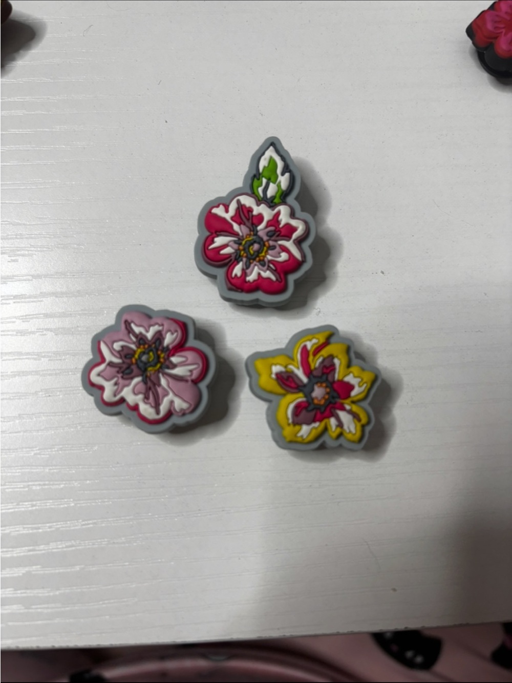 Crocs x Vera Bradley Floral Jibbitz Charms in Hot Pink, Light Pink & Yellow